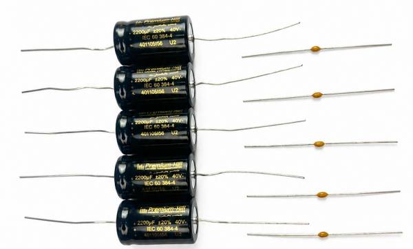 5x Premium High Grade Audio Kondensator 2.200µF / 40V axial inkl. 5x 220nF Bypass – Low ESR 105 °C