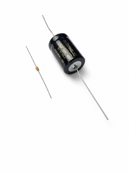 Premium Kondensator 2.200µF 40V axial inkl. Bypass 220nF 50V – High Grade Audio / Power Cap