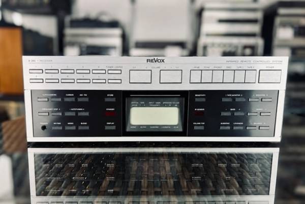 Revox B285 Stereo Receiver – Schwarze Front | HiFi-Klassiker | 2 Jahre Garantie