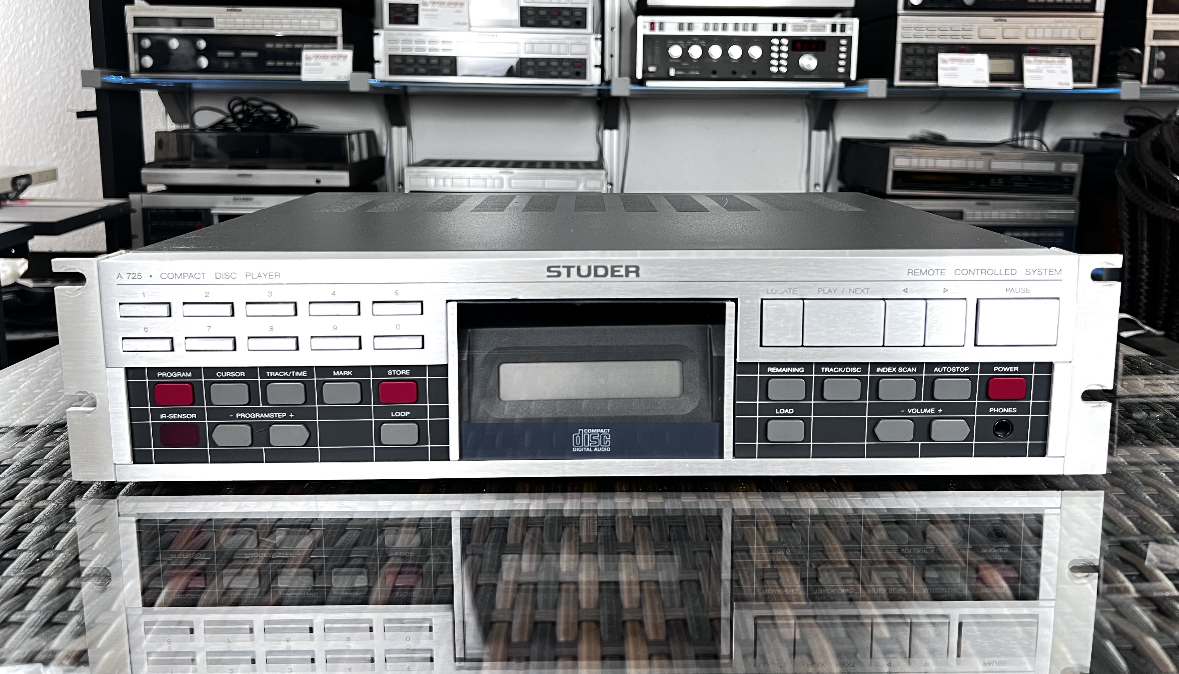 Studer A725 CD-Player SN: 3942 mit 19